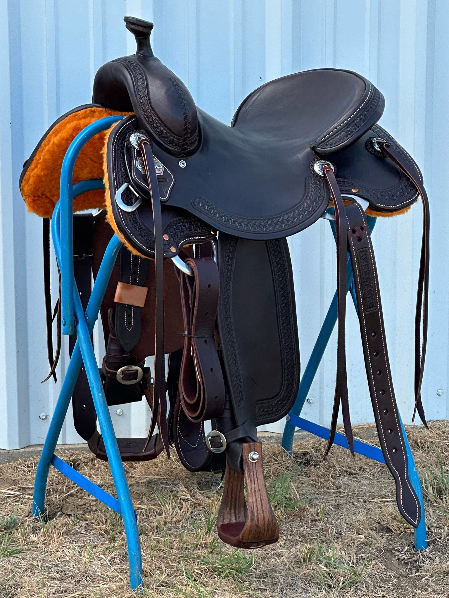 Stuart Rybak CowHorse Saddle with a 15- inch Slick Out Seat