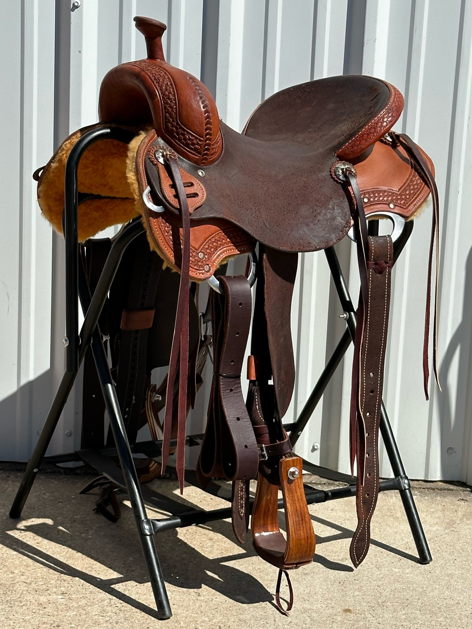 Stuart Rybak CowHorse Saddle with a 16- inch Dark Rough Out Seat