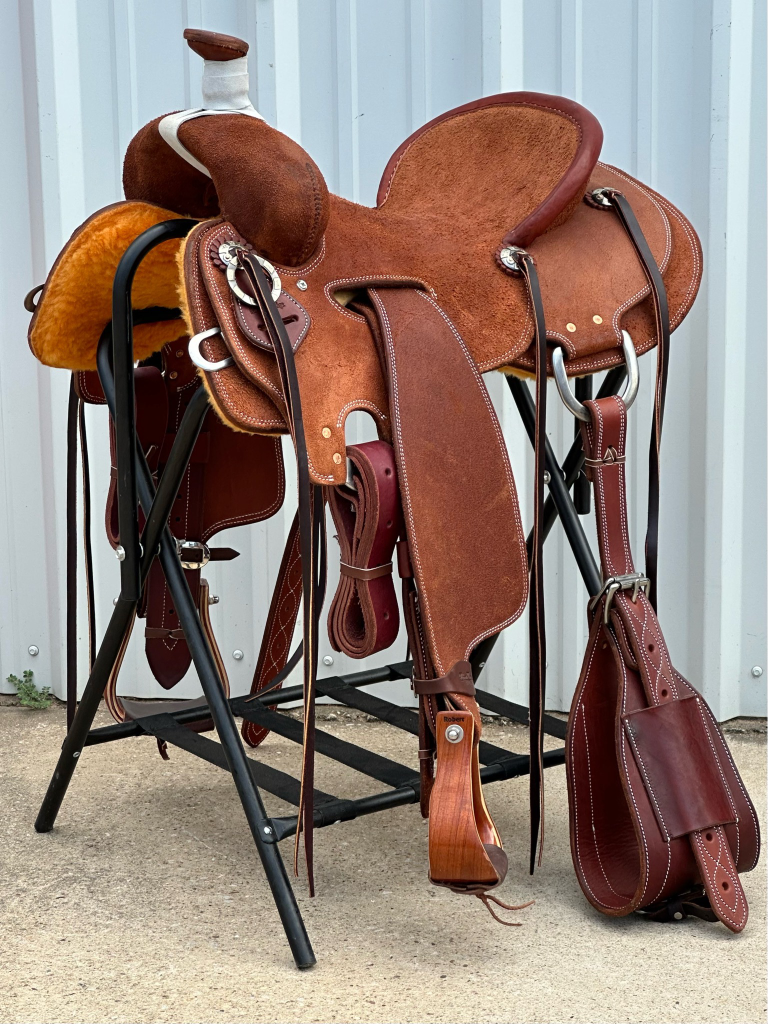 Robert Teskey Elite Roping Horse Saddle with a 16- inch Rough Out Seat in Medium Oil Finish