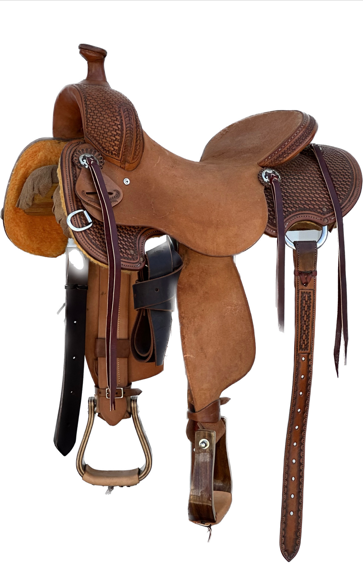 Stuart Rybak Ultra Light CowHorse Saddle with a 15- inch Rough Out Seat Antique Basket Weave 032225