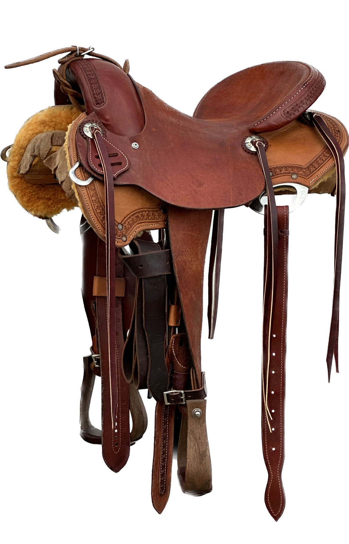 Stuart Rybak Hornless CowHorse Saddle with a 15- inch Rough Out Seat in Tow Tone 042925