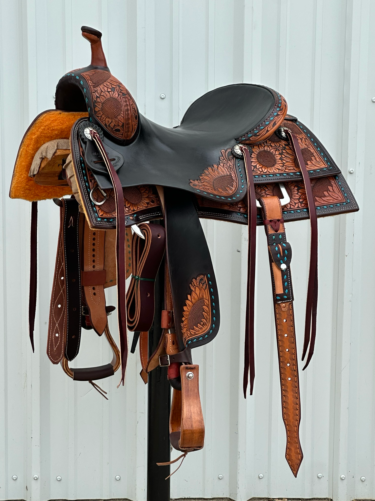 Robert-Teskey-Elite-Cutting-Horse-Saddle