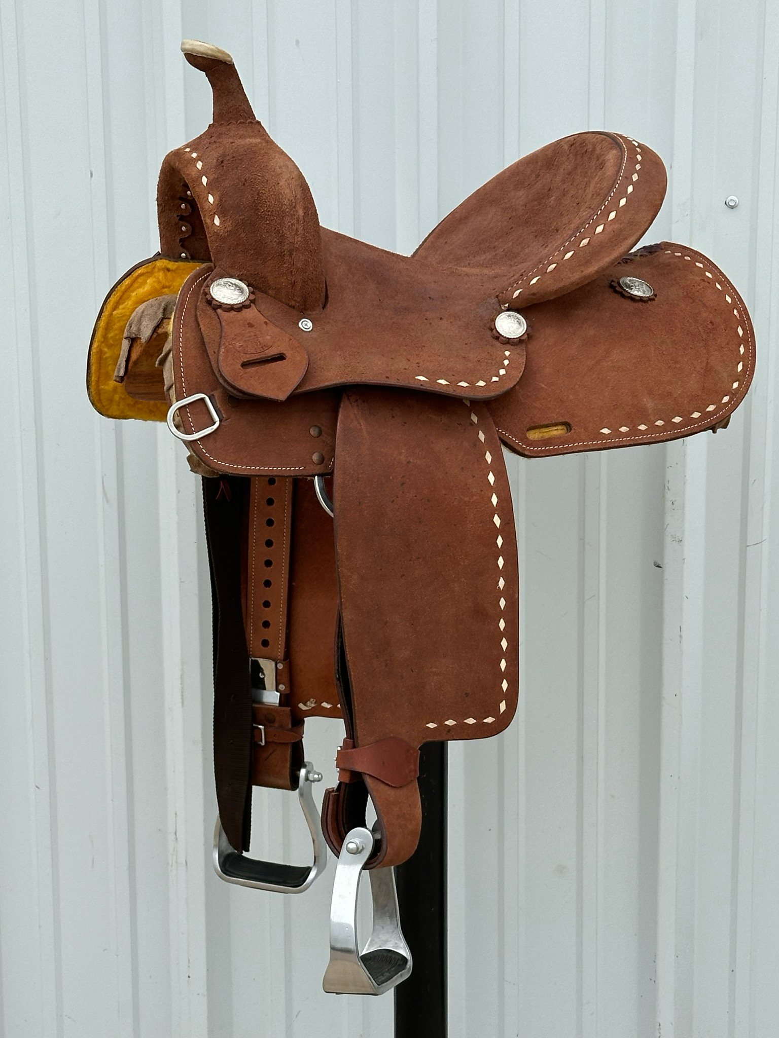 J-Bar-K-Saddlery-Barrel-Racing-Horse-Saddle